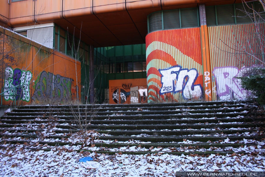 Das ehemalige Oberstufenzentrum in der Swinemünder Straße 80, Foto: Bernward Reul