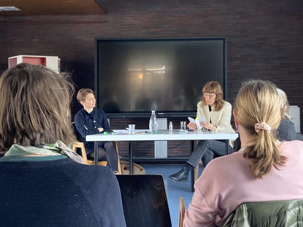 Buchpräsentation von Sonya Schönberger, Foto @ Monroe Books, 2022