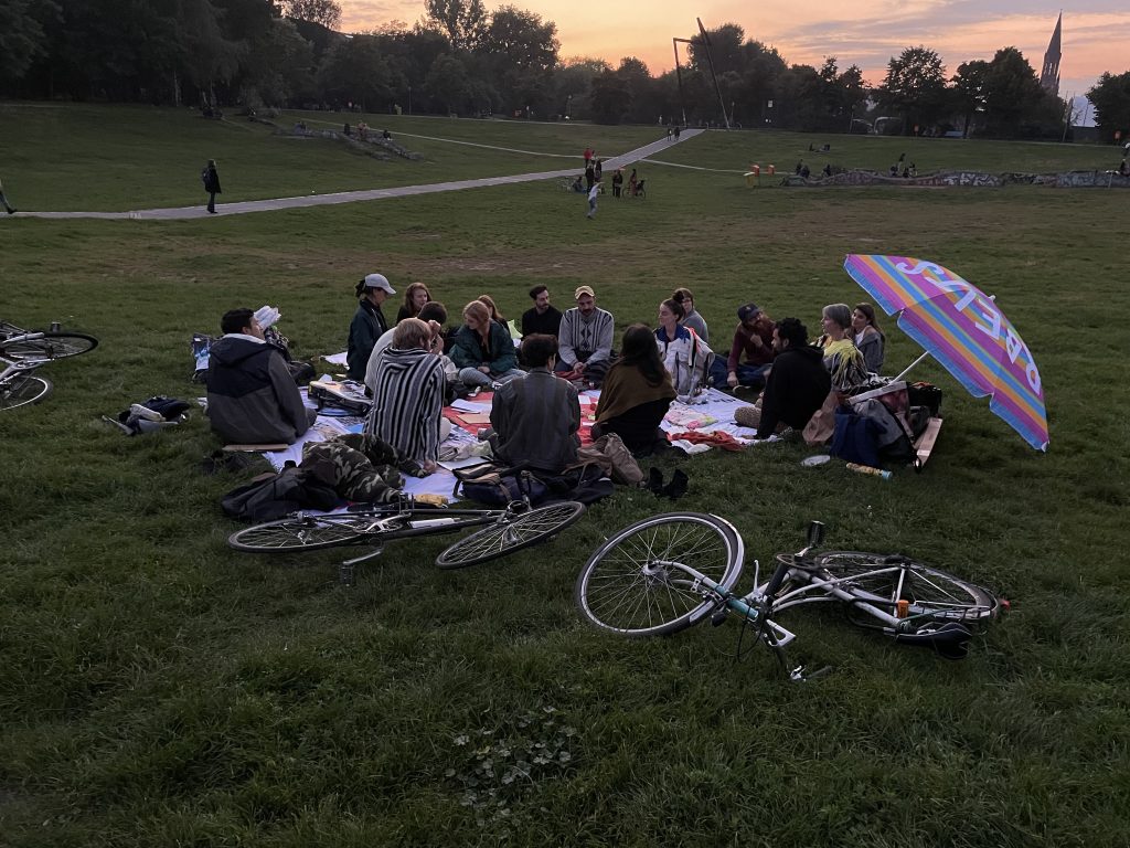 Arbeitspause_CommonSurviving Fot_Cheong Kin Man