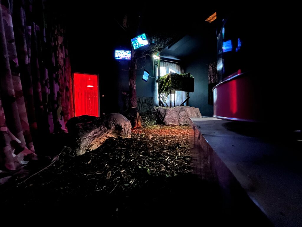 ChaptersofViolence_Battlefield_Overview_c_VeronikaDraexler