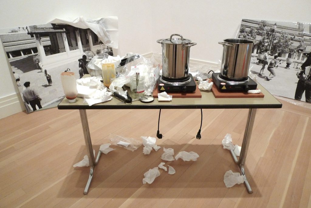 Tiravanija_Buffettisch 2