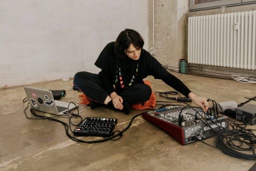 »Furore« – Programm Akt I: Lecture Performance mit Paula Schopf
