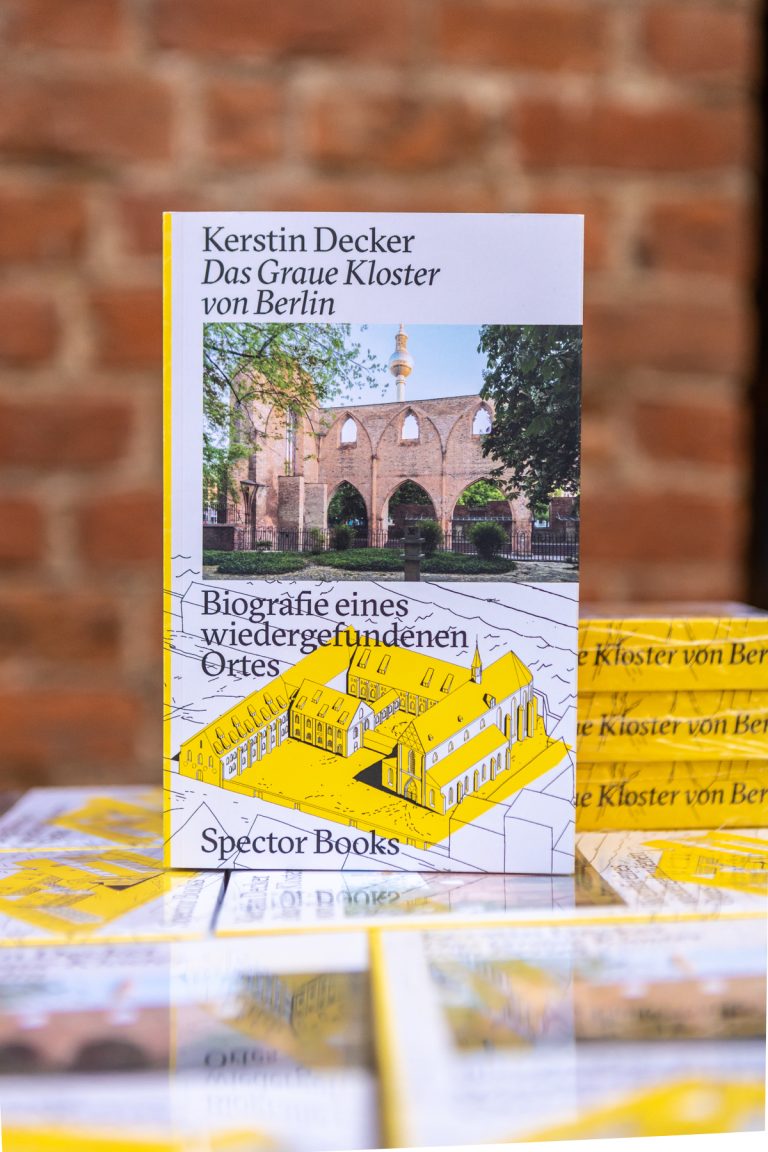 Foto: Laura Fiorio, Bookcover Illustration: Sara Bock